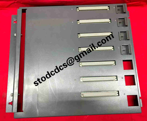 giddings_lewis_pic900_503-18009-01_7-slot_system_rack_6